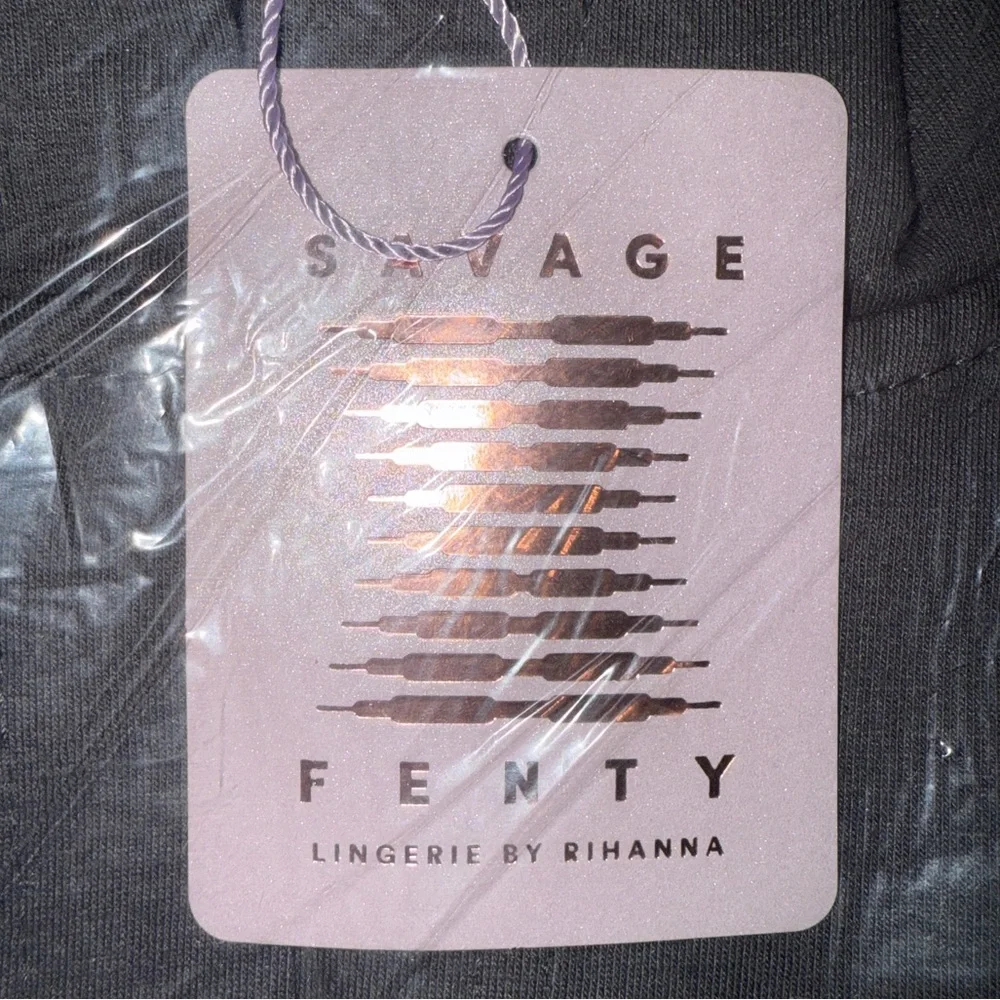 SAVAGE X FENTY HOODED ROBE. LINGERIE BY RIHANNA. Forged Iron. Size XS/S & M/L!! - Picture 5 of 11